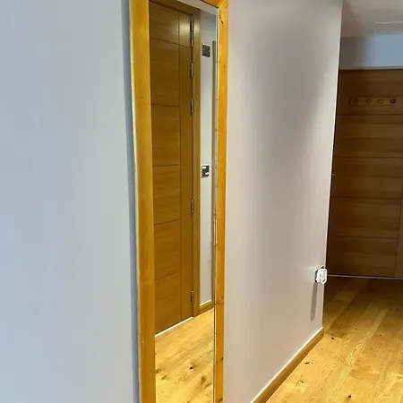 Seaside Serenity Oasis - High Floor - Stunning Views Gibraltar