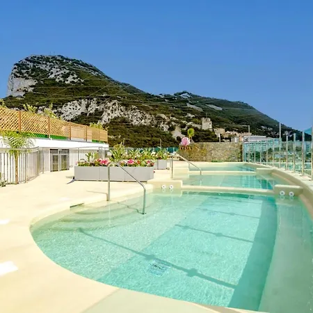 Seaside Serenity Oasis - High Floor - Stunning Views *