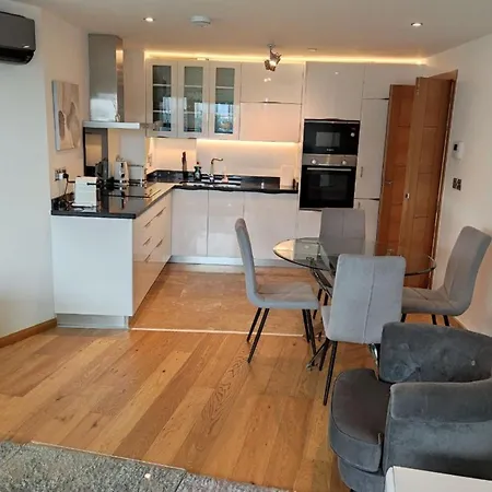 Apartment Seaside Serenity Oasis - High Floor - Stunning Views *