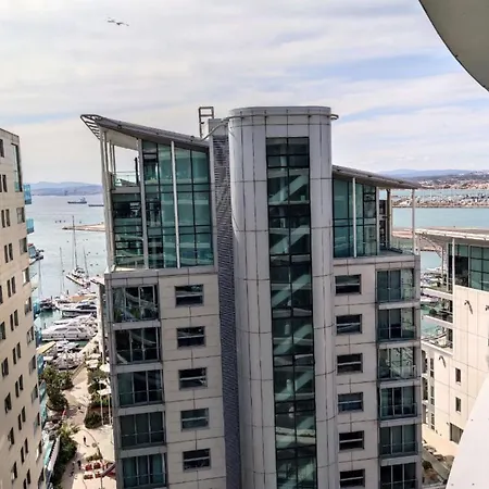 Seaside Serenity Oasis - High Floor - Stunning Views * Gibraltar