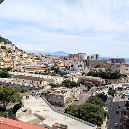 Seaside Serenity Oasis - High Floor - Stunning Views * Gibraltar