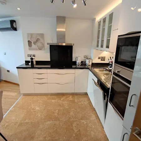 Apartment Seaside Serenity Oasis - High Floor - Stunning Views *